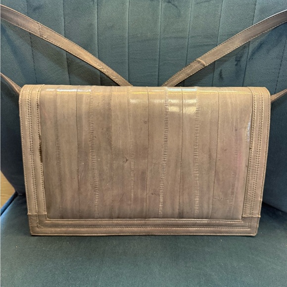 Vintage Genuine leather eel skin gray clutch - Picture 2 of 4